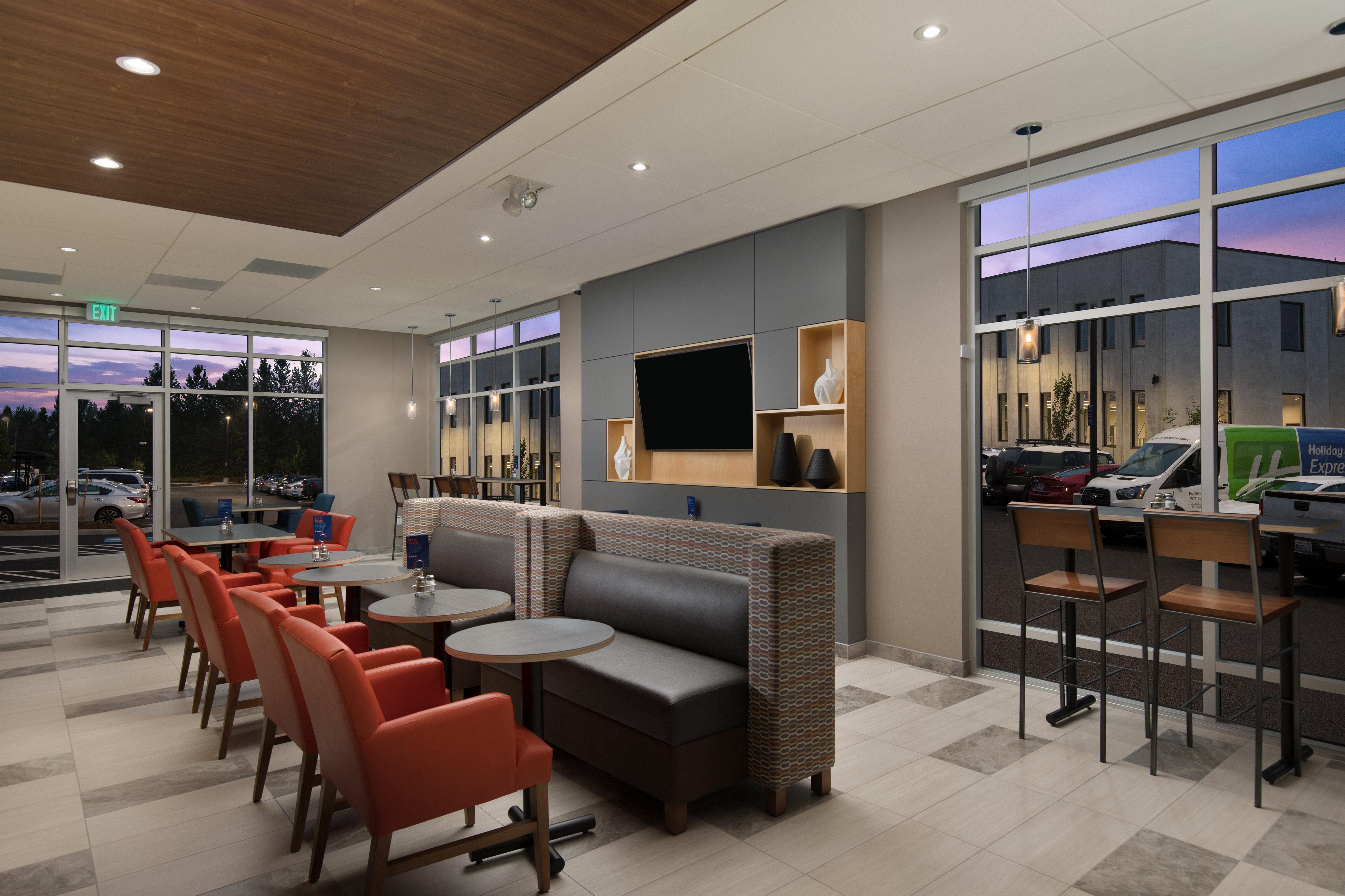 Holiday Inn Express & Suites - Portland Airport - Cascade Stn By Ihg Exteriör bild
